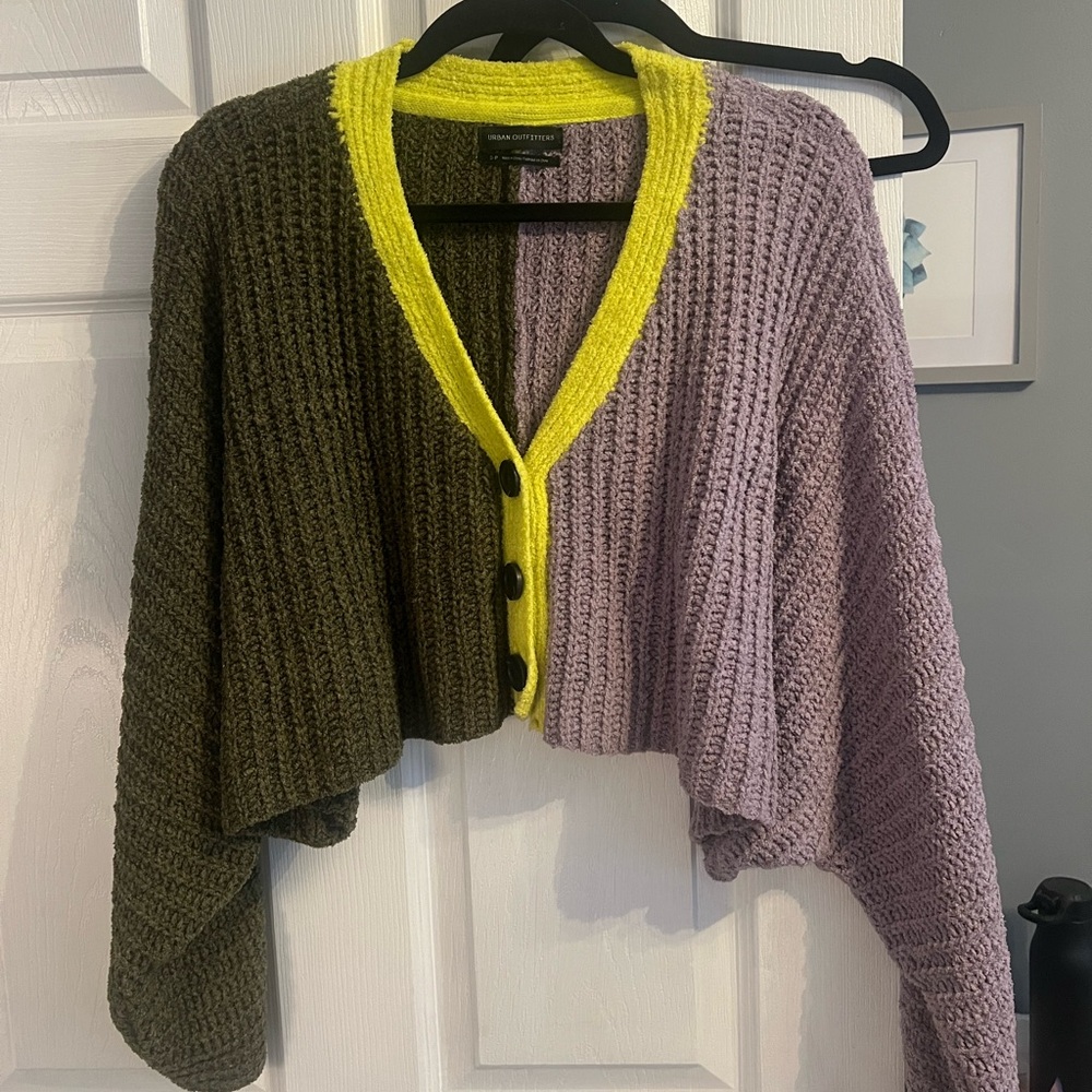 Cropped Urban Outfitters Sweater